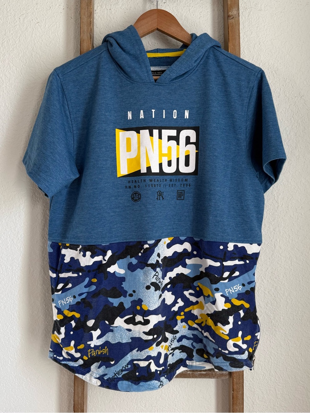 Parish Nation Short Sleeve Hooded Colorblock Tee boys sz: XL or 18/20